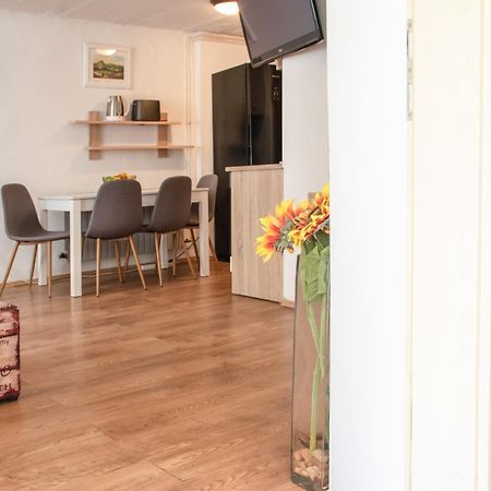 Comfy Condo w King Bed, Green Patio, Parking&22kW EV Chrger Zagabria Esterno foto