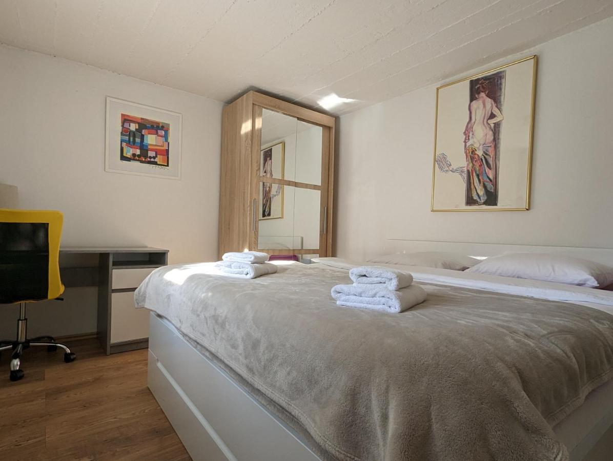 Comfy Condo w King Bed, Green Patio, Parking&22kW EV Chrger Zagabria Esterno foto