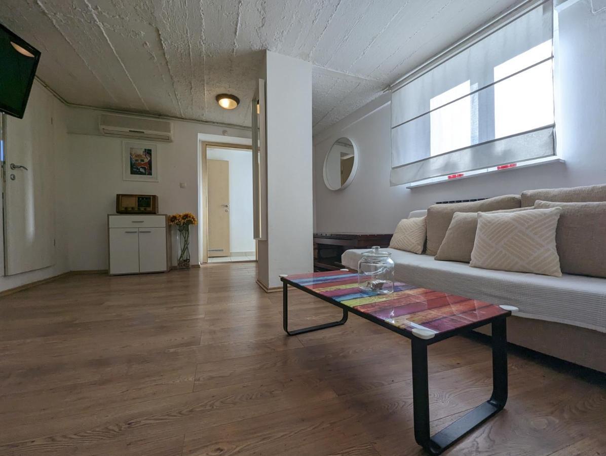Comfy Condo w King Bed, Green Patio, Parking&22kW EV Chrger Zagabria Esterno foto