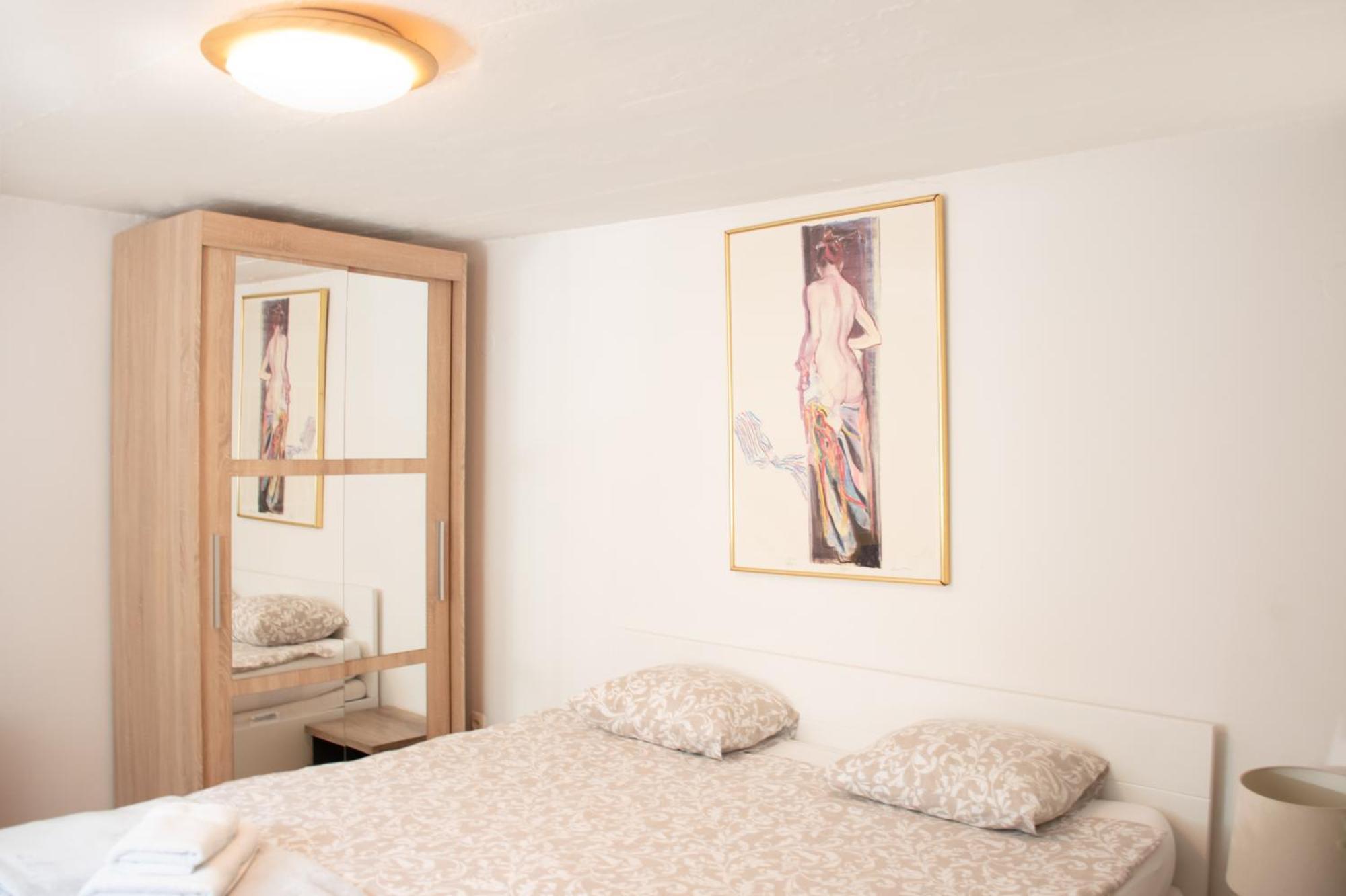 Comfy Condo w King Bed, Green Patio, Parking&22kW EV Chrger Zagabria Esterno foto